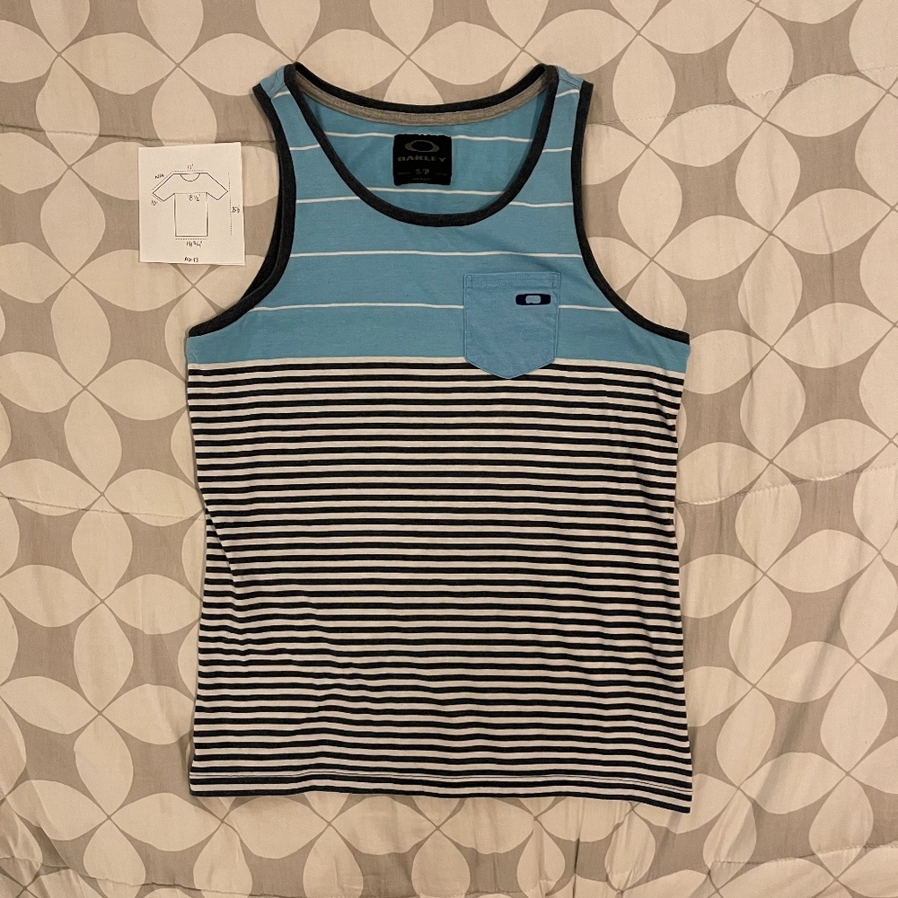 Oakley pocket tank top